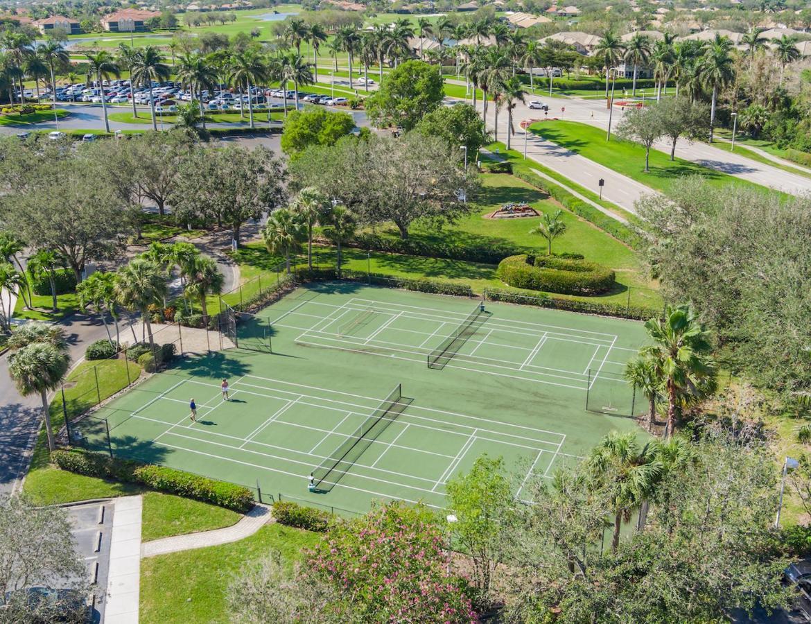 Lely Greenlinks Top Floor - On Golf Course, Minutes From Beaches, Downtown! North North Naples Dış mekan fotoğraf